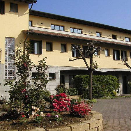Albergo Sant'Anna Solbiate Olona Exteriör bild
